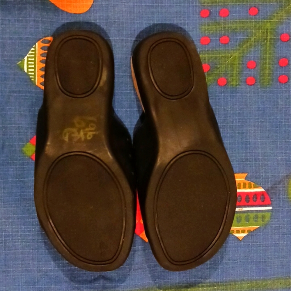 Sandals 👡 🩴 - Picture 2 of 4